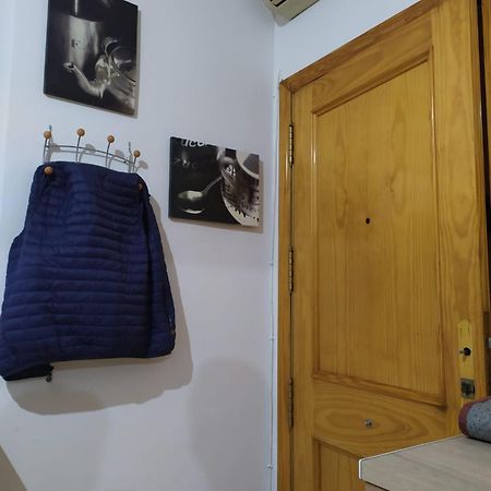 Apartamento En El Corazon De Triana Seville Exterior photo